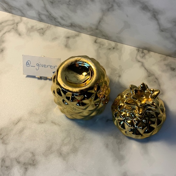 Gold Pineapple Candle - Picture 4 of 9